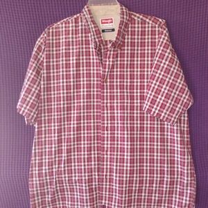 Wrangler Men's Red and White Plaid Casual Shirt